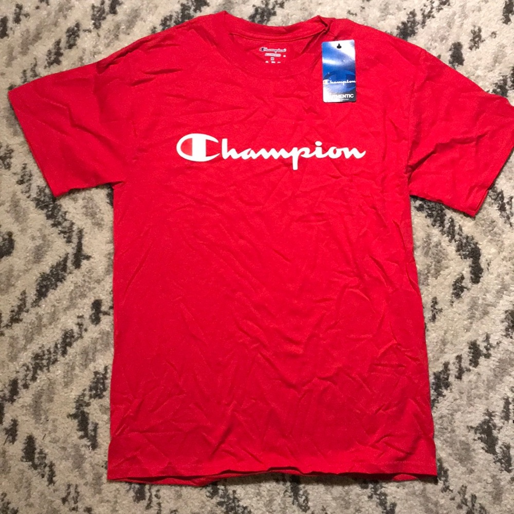 ❤️ Red Champion T-shirt ❤️